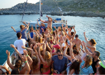 Unvergessliche Momente auf dem Wasser – Warum Sie jetzt Ihre Bootsparty buchen sollten